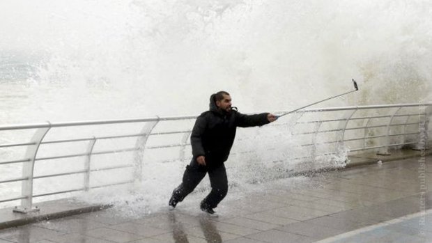 Идеальное селфи. Обязательная техника безопасности Идеальное селфи. Обязательная техника безопасности