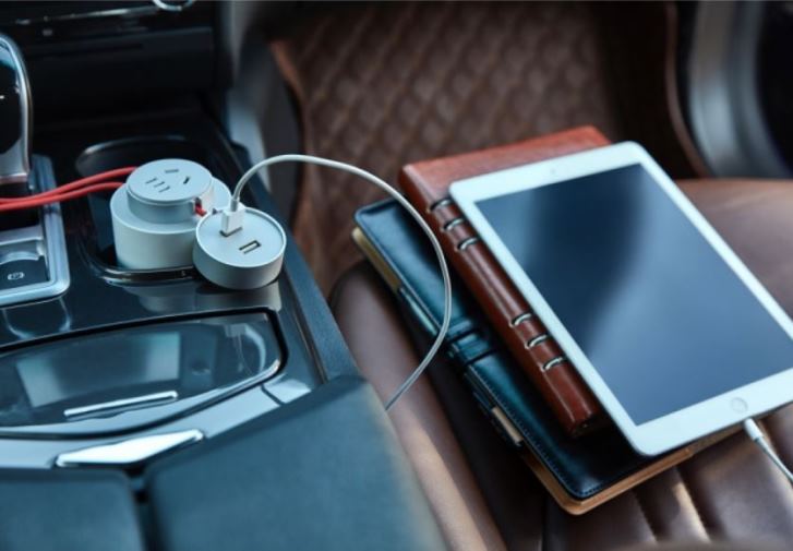 1516628913_xiaomi-car-inverter-b.jpg 1516628913_xiaomi-car-inverter-b.jpg